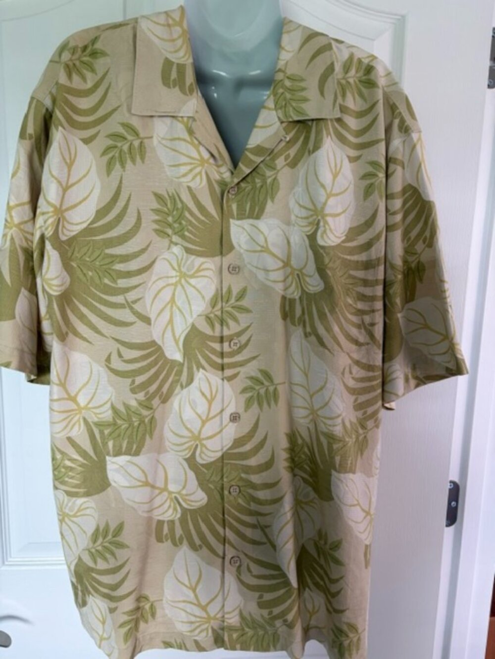 Men's Tommy Bahama 100% Silk Camp Shirt